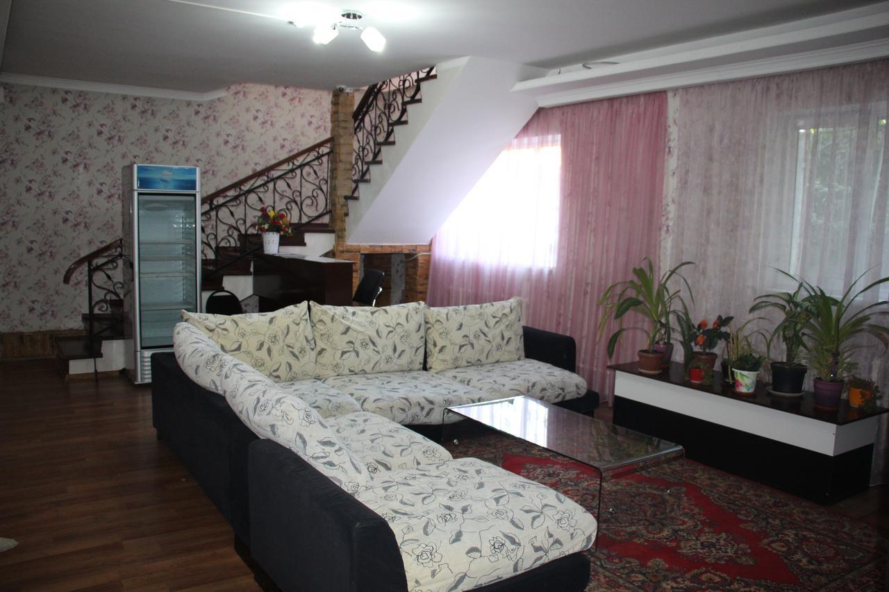 Dream Hostel Shymkent Bagian luar foto